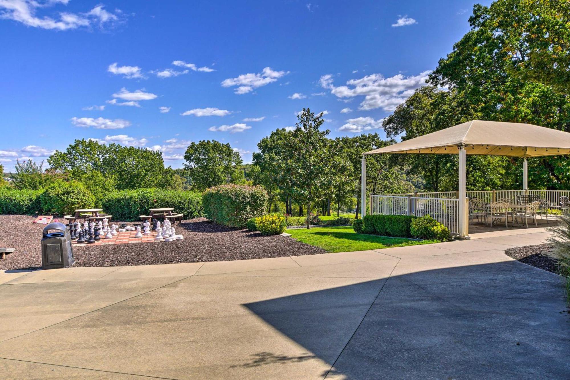 Pointe Royale Condo Pickleball, Pools And Golf! Брэнсон Экстерьер фото